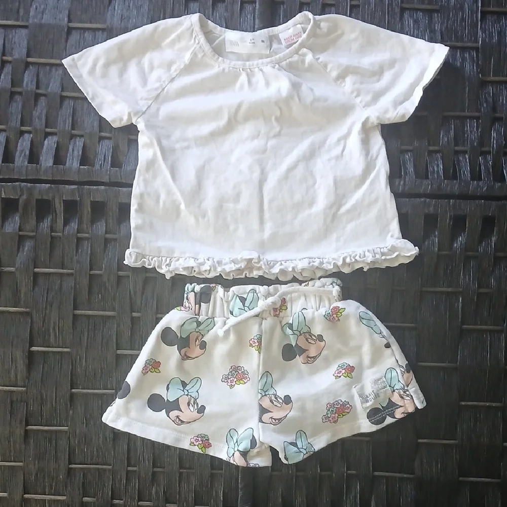 Zara Disney/Zara White Ruffled Top Minnie Mouse Shorts SZ 1 1/2 Years Girls